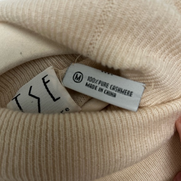 TSE 100% Cashmere Cream Sweater Turtleneck - Picture 4 of 9